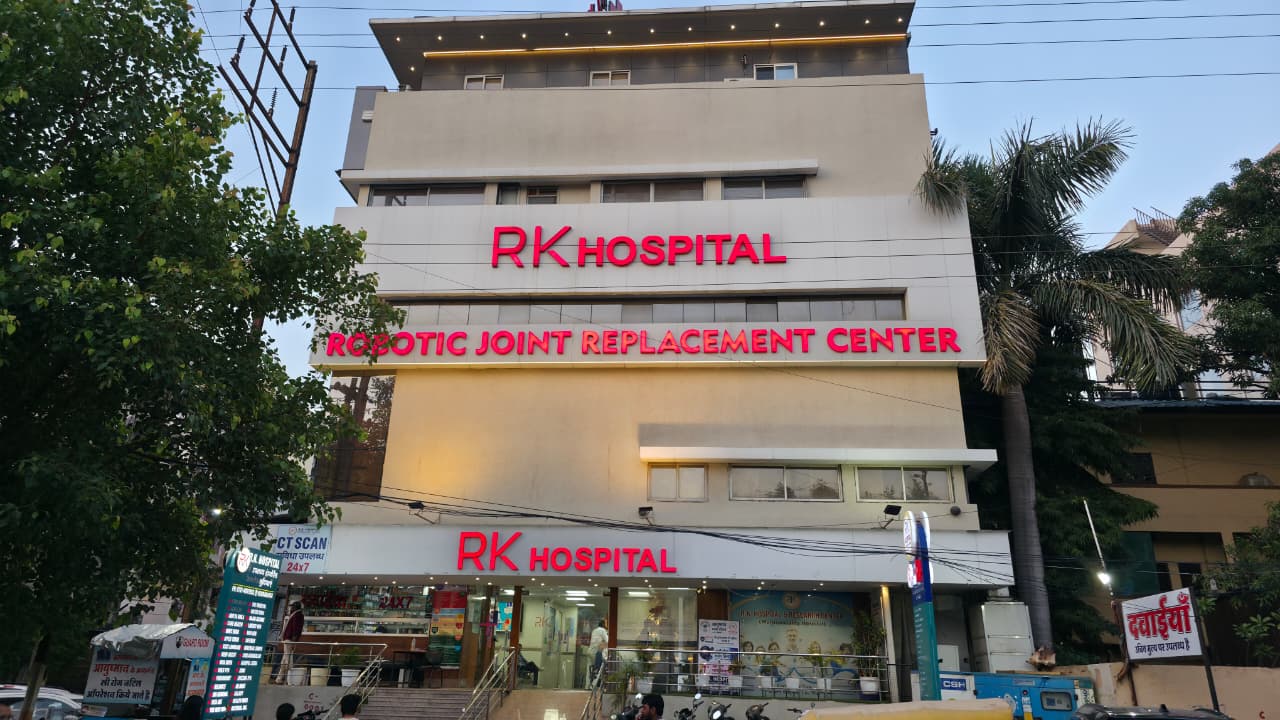 RK Hospital building exterior - best orthopedic hospital in Indore